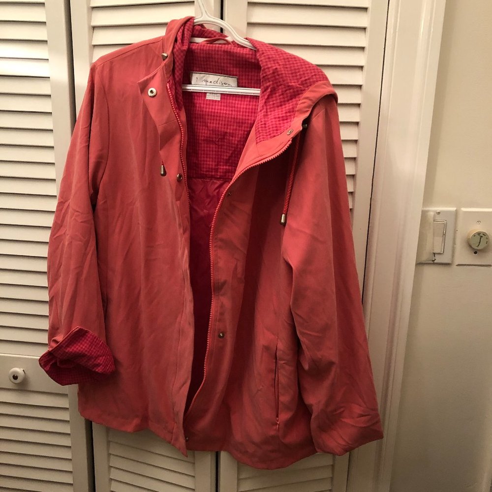 1 Madison women coral hoodedspring/light jacket, front zip& snaps,  L